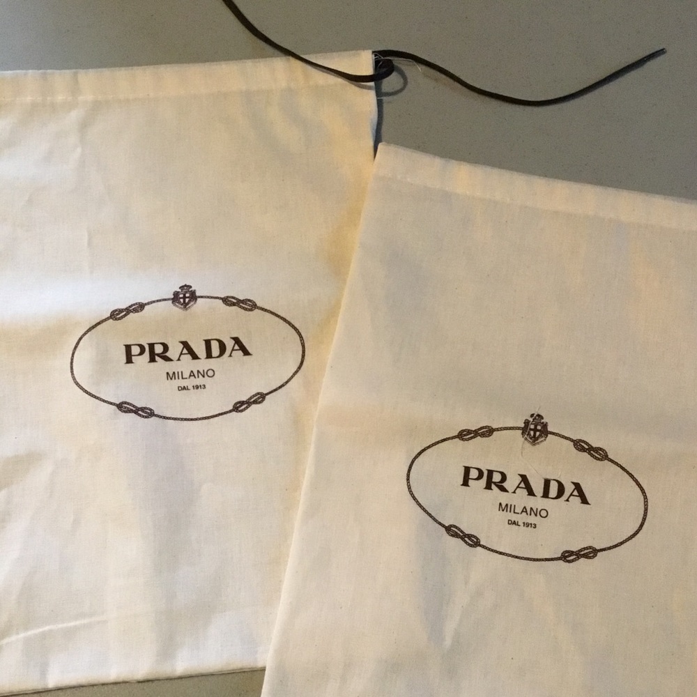 PRADA - Picture 3 of 6